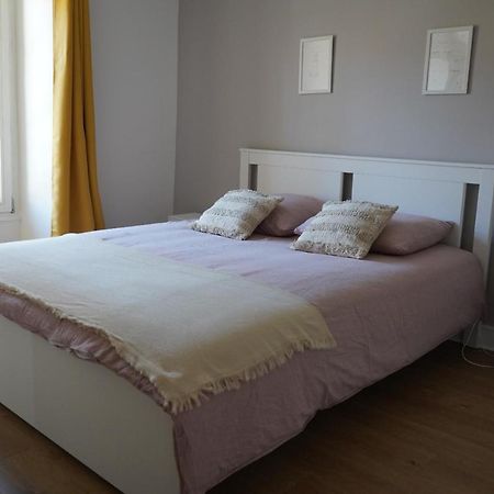 Un Dimanche Chez Julie Chambre Celestine Parthenay Bagian luar foto