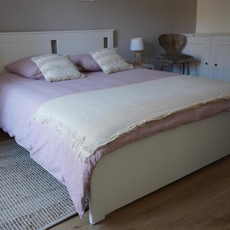 Un Dimanche Chez Julie Chambre Celestine Parthenay Bagian luar foto