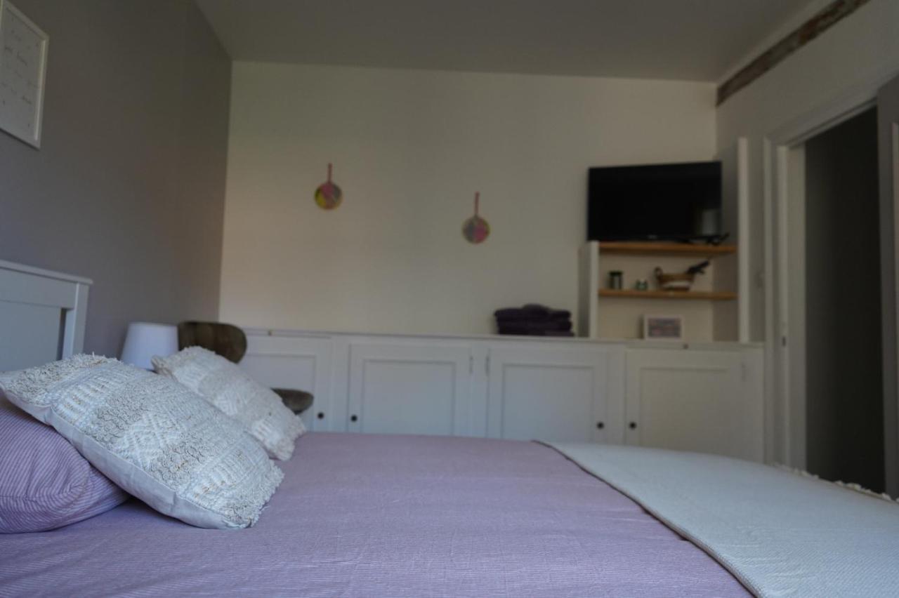 Un Dimanche Chez Julie Chambre Celestine Parthenay Bagian luar foto