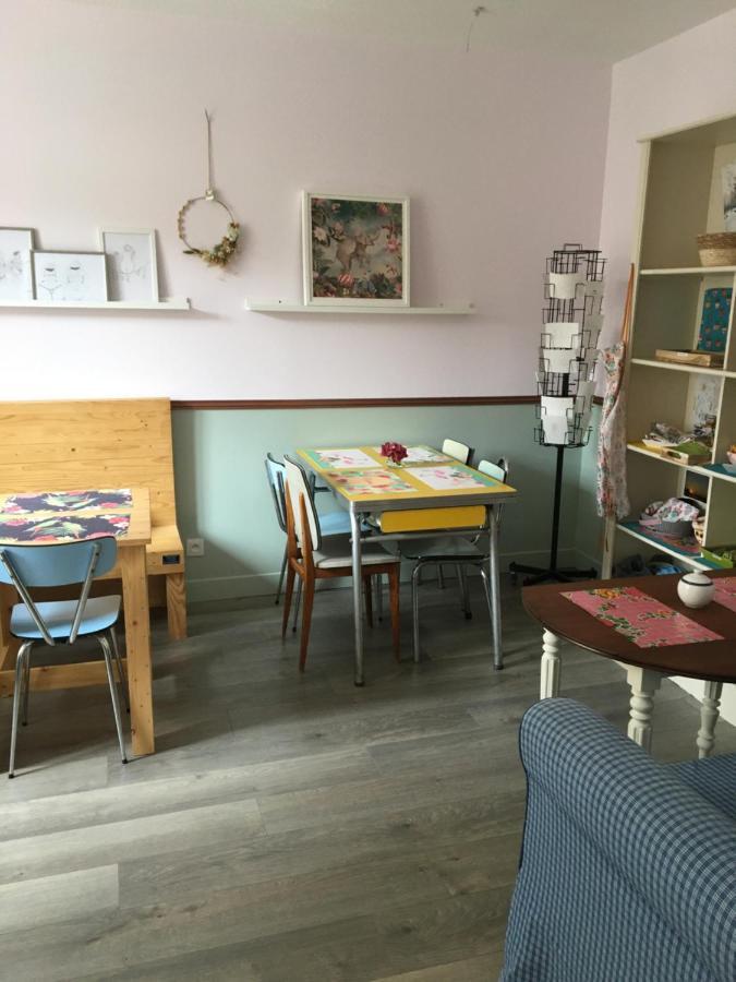 Un Dimanche Chez Julie Chambre Celestine Parthenay Bagian luar foto