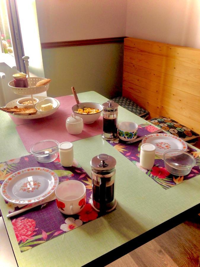 Un Dimanche Chez Julie Chambre Celestine Parthenay Bagian luar foto